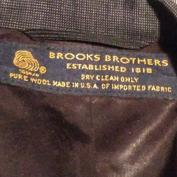 2 sports jackets and 1 suite - Picture 4 of 8